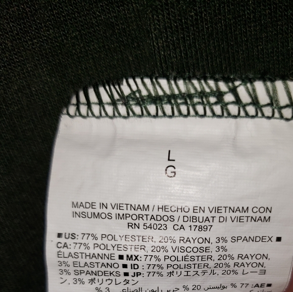 Old Navy woman's vneck short sleeve tunic - Picture 3 of 3